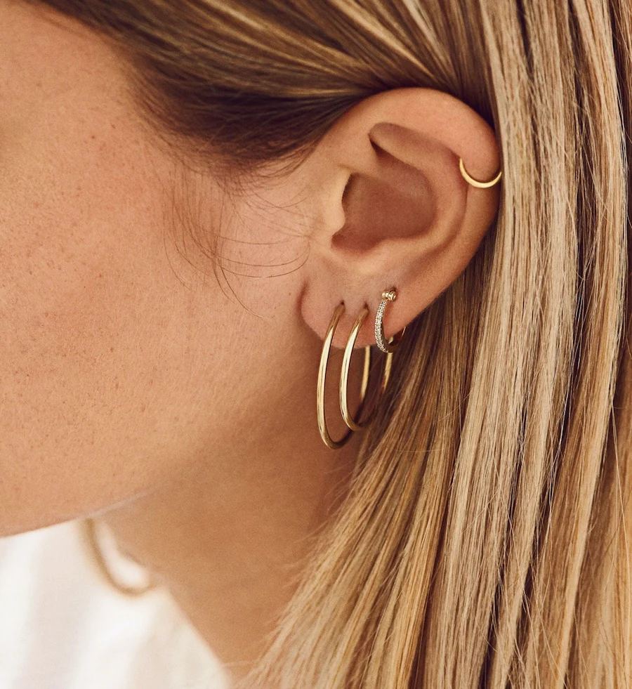 Single Plain Ring Earring 14K - Image 4